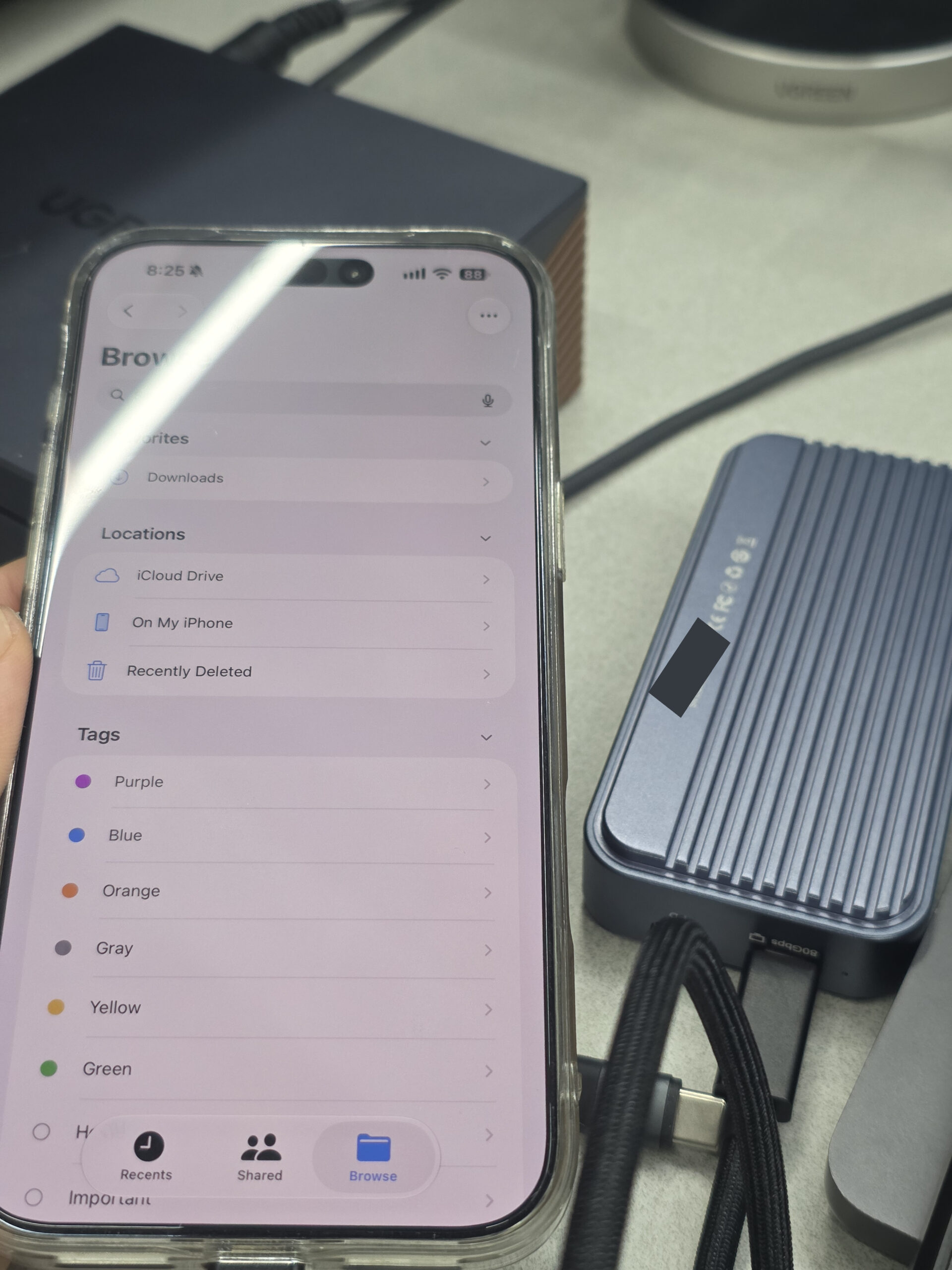 아카시스 TB501MAX 후기 — PRO 차이·아이폰 충전·6,965MB/s 26 TB501MAX PD 케이블 분리 후 아이폰 파일 앱에서 외장 SSD가 사라진 상태