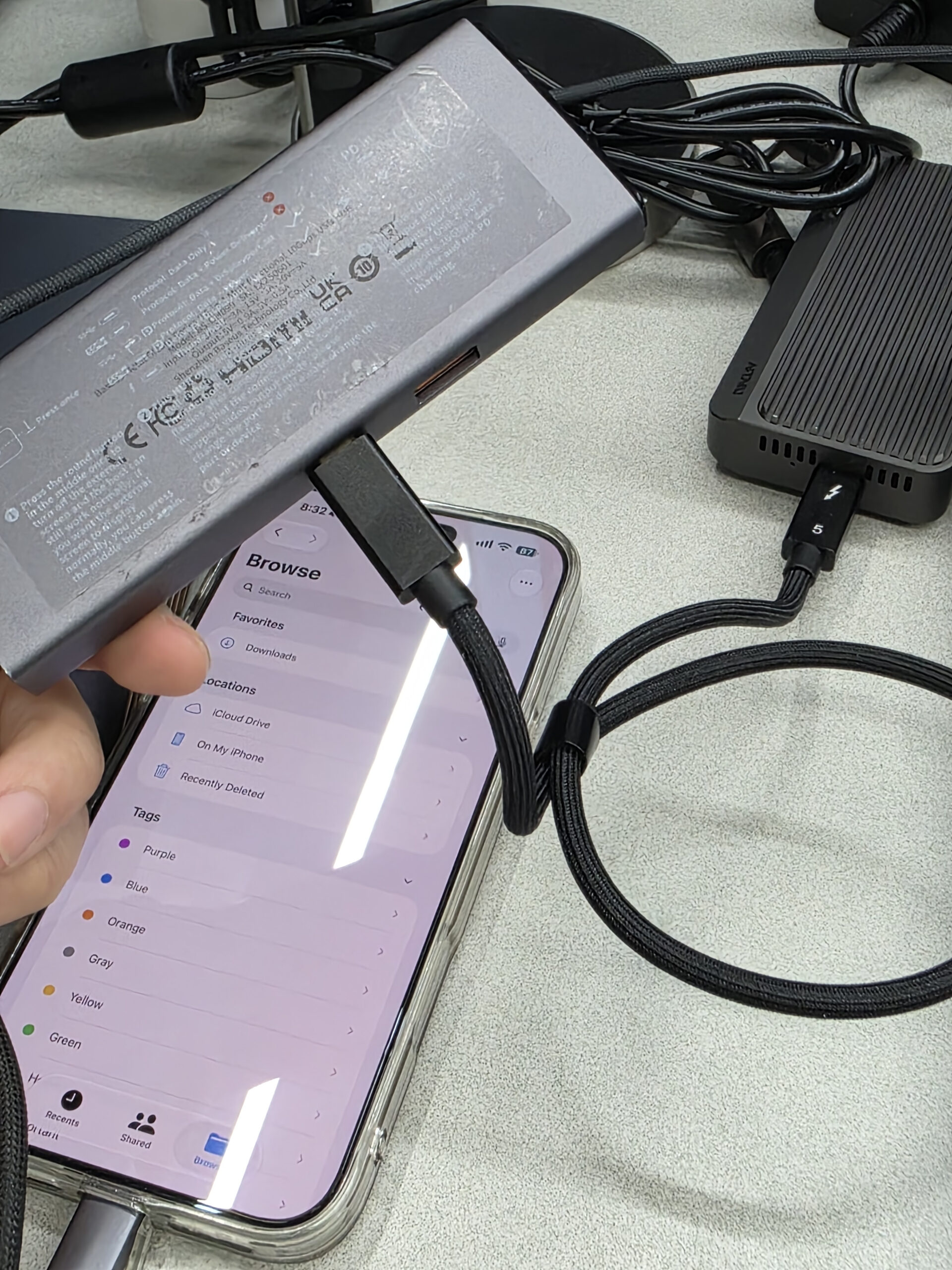 아카시스 TB501MAX 후기 — PRO 차이·아이폰 충전·6,965MB/s 30 SC110과 아이폰 사이 Baseus 허브의 여러 케이블 연결