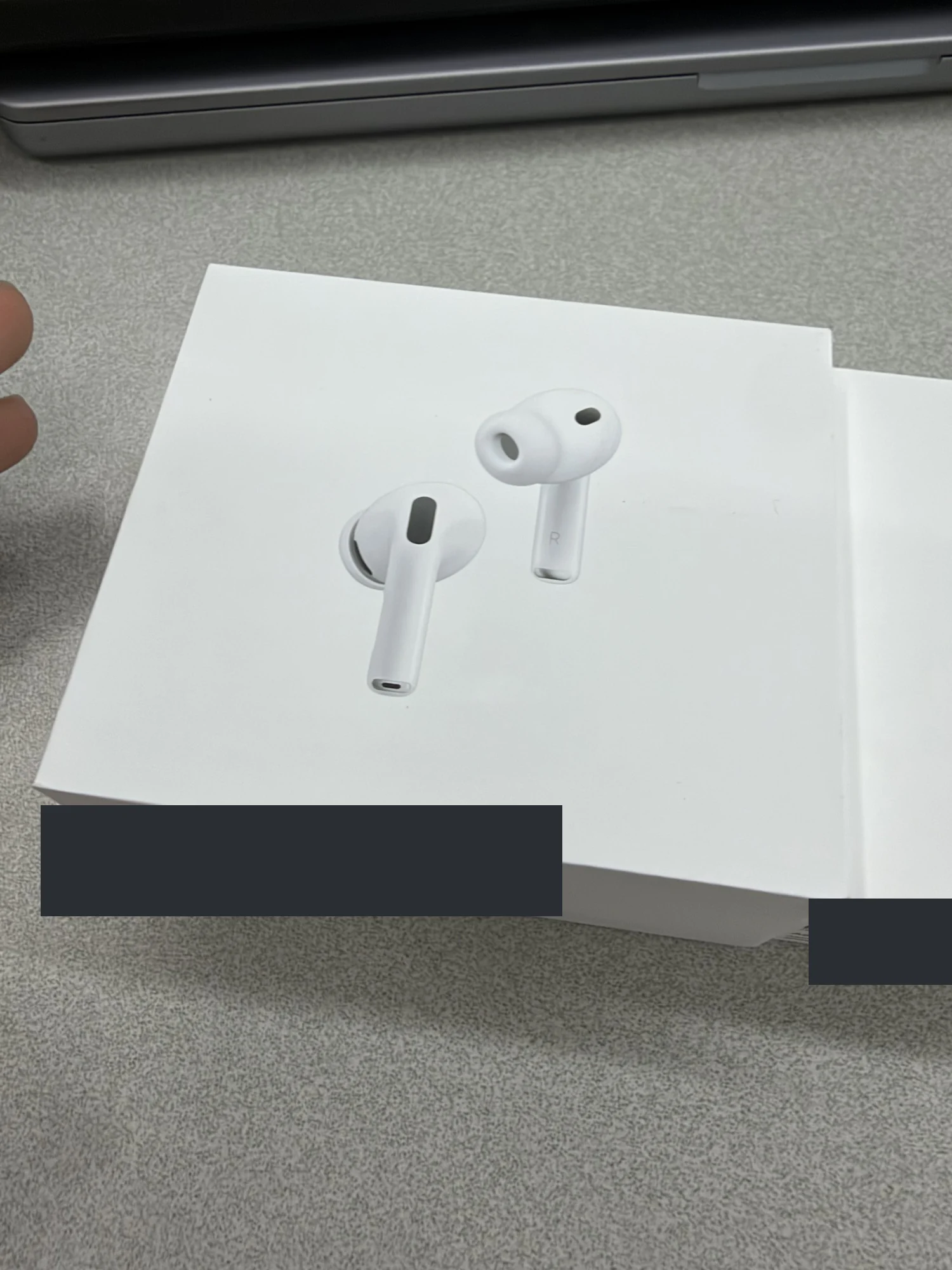 AirPods Pro 3 상자 전면