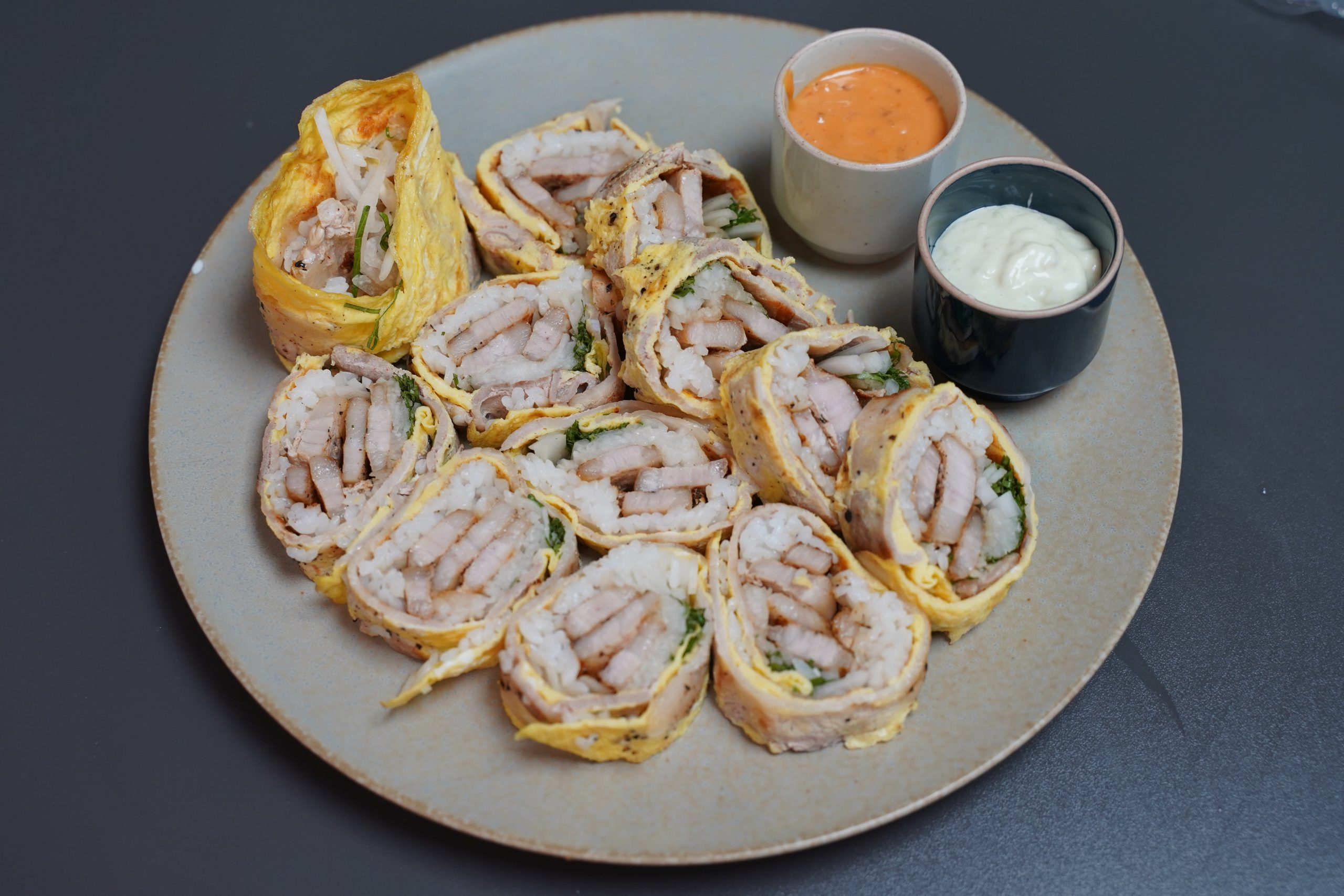 고기를 엄청 넣어만든 김 없는 고기 고기 김밥